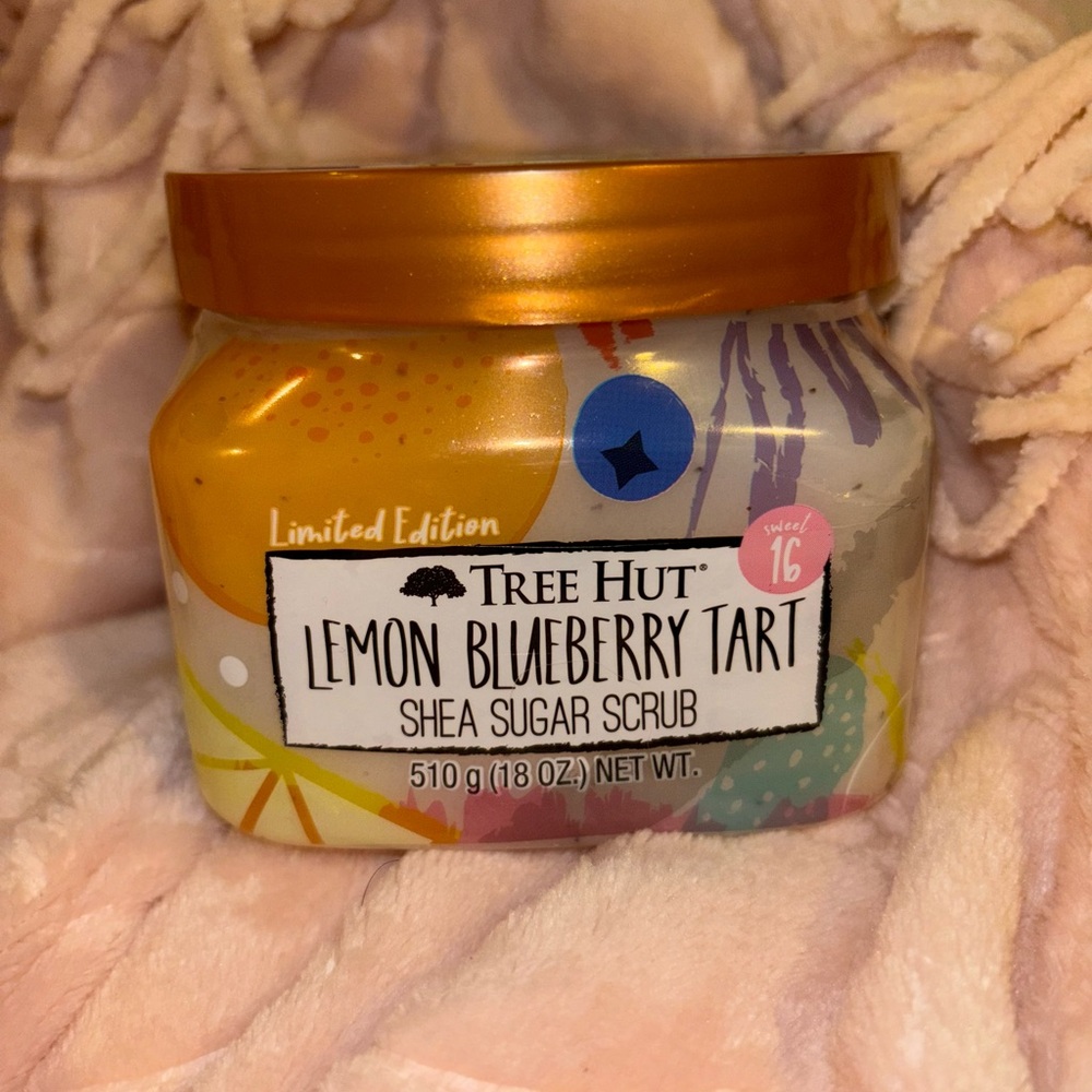 TREE HUT shea sugar scrub LIMITED EDITION “lemon blueberry tart”